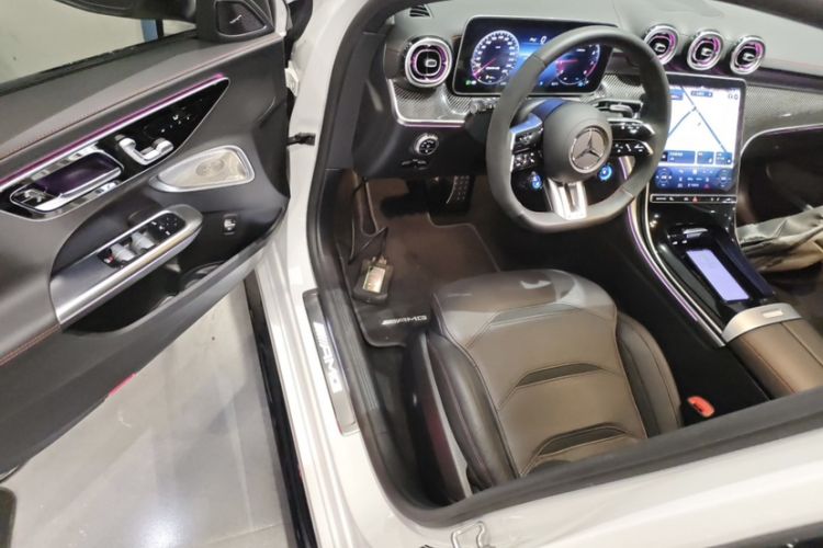 Used Mercedes-Benz C-Class AMG 2023 AMG C 43 4MATIC Estate Special Edition Interior 7