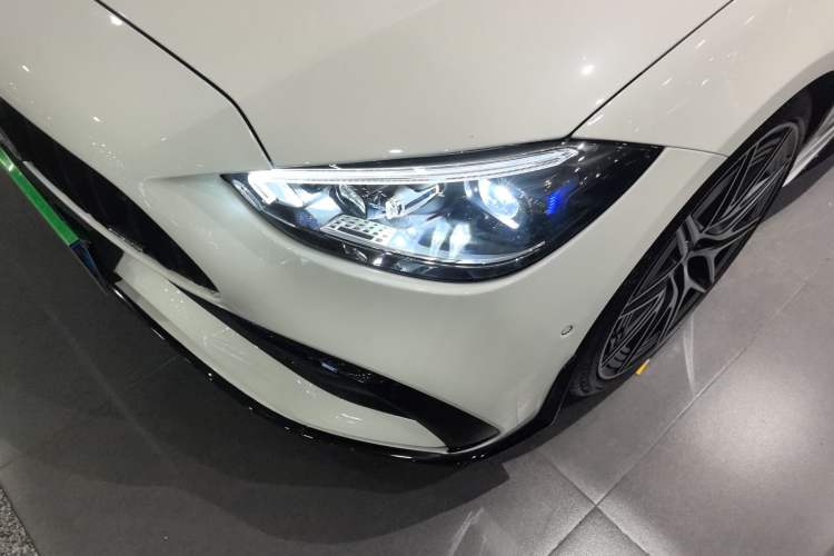 Used Mercedes-Benz C-Class AMG 2023 AMG C 43 4MATIC Estate Special Edition Left Front Headlight