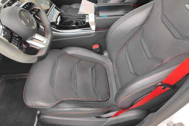 Used Mercedes-Benz C-Class AMG 2023 AMG C 43 4MATIC Estate Special Edition Left Front Seat