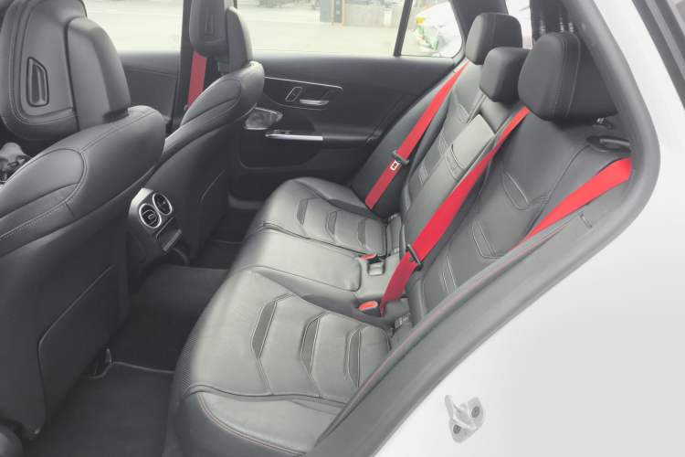 Used Mercedes-Benz C-Class AMG 2023 AMG C 43 4MATIC Estate Special Edition Left Rear Seat