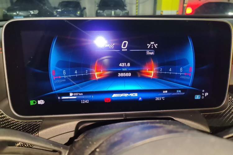 Used Mercedes-Benz C-Class AMG 2023 AMG C 43 4MATIC Estate Special Edition Odometer Close Up