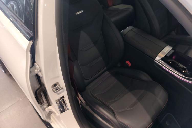 Used Mercedes-Benz C-Class AMG 2023 AMG C 43 4MATIC Estate Special Edition Right Front Seat