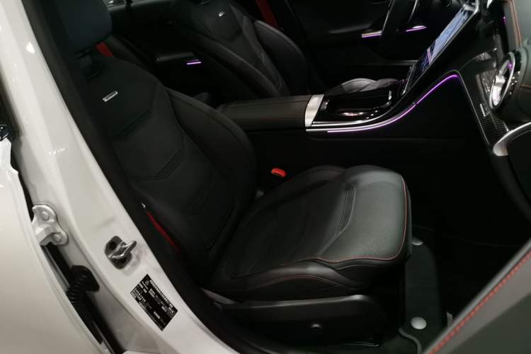 Used Mercedes-Benz C-Class AMG 2023 AMG C 43 4MATIC Estate Special Edition Right Front Seat
