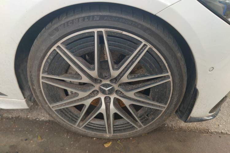 Used Mercedes-Benz C-Class AMG 2023 AMG C 43 4MATIC Estate Special Edition Right Front Wheel Hub