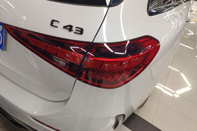 Used Mercedes-Benz C-Class AMG 2023 AMG C 43 4MATIC Estate Special Edition Right Rear Taillight