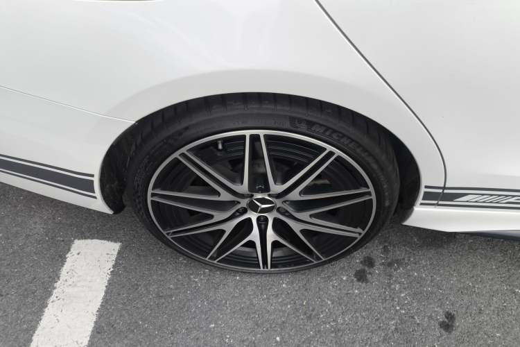 Used Mercedes-Benz C-Class AMG 2023 AMG C 43 4MATIC Estate Special Edition Right Rear Wheel Hub