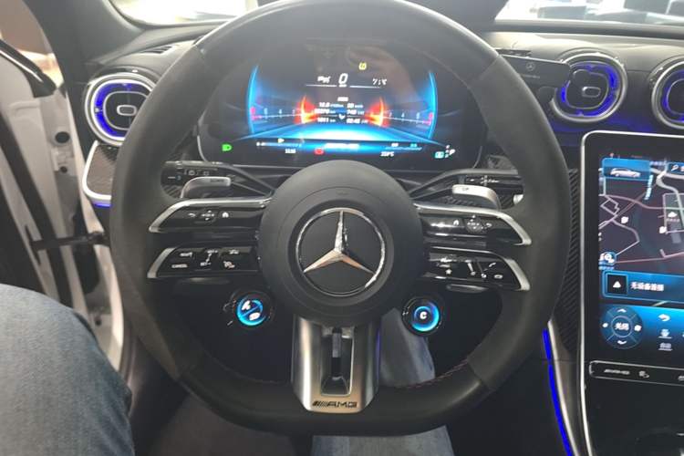 Used Mercedes-Benz C-Class AMG 2023 AMG C 43 4MATIC Estate Special Edition Steering Wheel