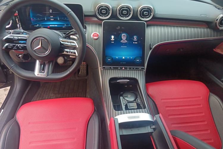 Used Mercedes-Benz C-Class AMG 2024 AMG C 43 4MATIC Center Console