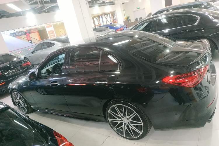 Used Mercedes-Benz C-Class AMG 2024 Facelift AMG C 43 4MATIC Exterior 3