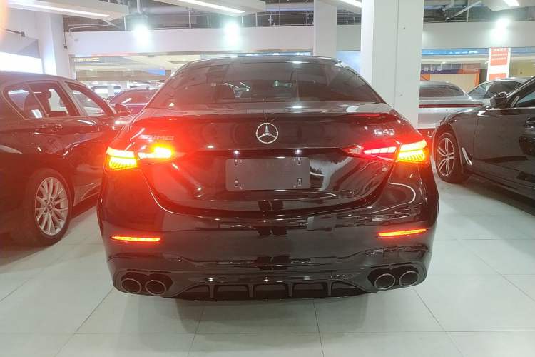 Used Mercedes-Benz C-Class AMG 2024 Facelift AMG C 43 4MATIC Exterior 4