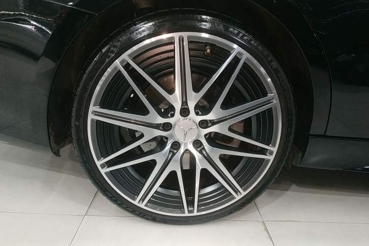 Used Mercedes-Benz C-Class AMG 2024 Facelift AMG C 43 4MATIC Exterior 8