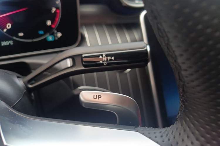Used Mercedes-Benz C-Class AMG 2024 AMG C 43 4MATIC Gear Lever