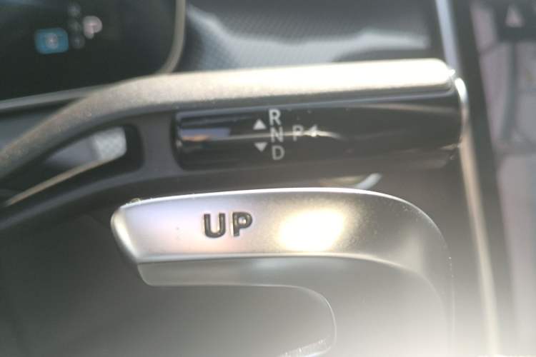 Used Mercedes-Benz C-Class AMG 2024 Facelift AMG C 43 4MATIC Gear Lever