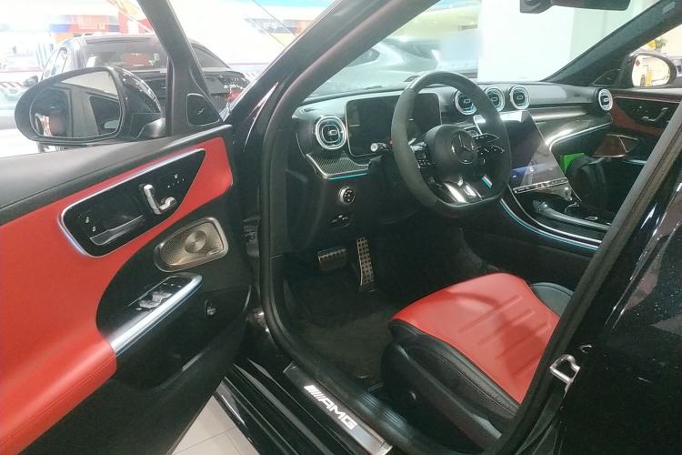 Used Mercedes-Benz C-Class AMG 2024 Facelift AMG C 43 4MATIC Interior 3