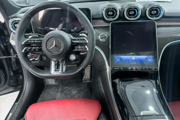 Used Mercedes-Benz C-Class AMG 2024 Facelift AMG C 43 4MATIC Interior 6