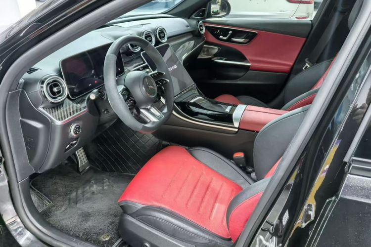 Used Mercedes-Benz C-Class AMG 2024 Facelift AMG C 43 4MATIC Interior 7
