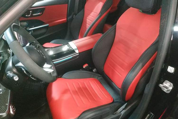 Used Mercedes-Benz C-Class AMG 2024 Facelift AMG C 43 4MATIC Left Front Seat