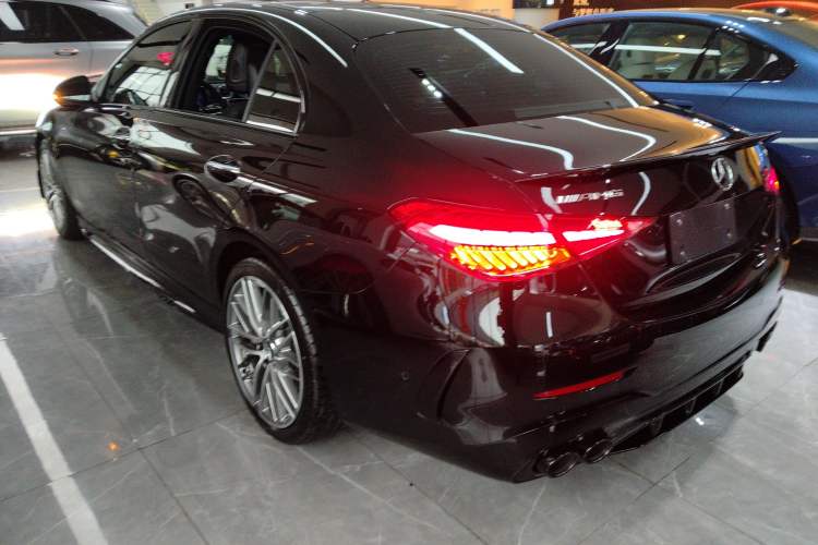 Used Mercedes-Benz C-Class AMG 2024 Facelift AMG C 43 4MATIC Rear Left 45 Deg