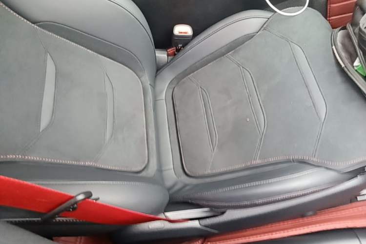 Used Mercedes-Benz C-Class AMG 2024 Facelift AMG C 43 4MATIC Right Front Seat