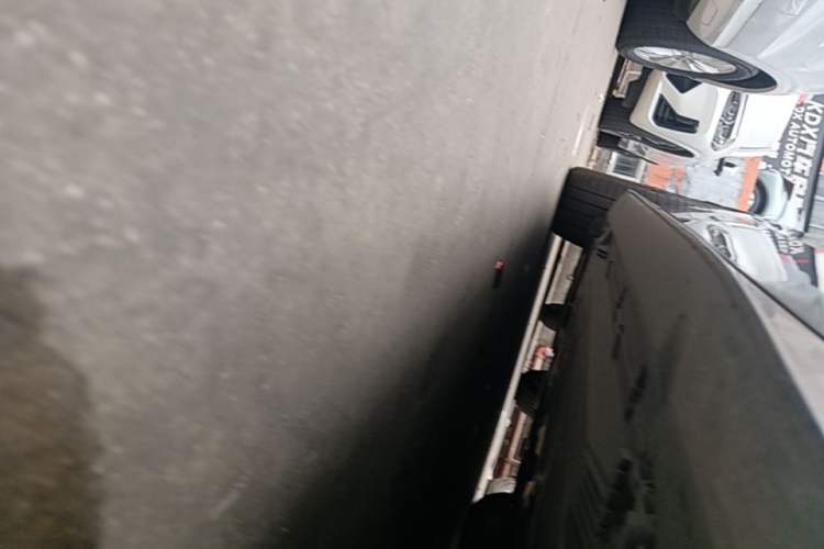 Used Mercedes-Benz C-Class AMG 2024 Facelift AMG C 43 4MATIC Right Side Sill
