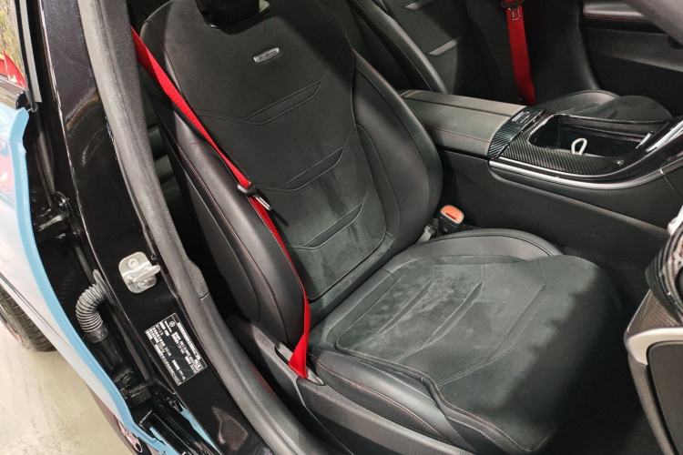 Used Mercedes-Benz C-Class AMG 2024 AMG C 43 4MATIC Right Front Seat