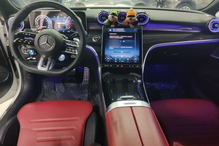 Used Mercedes-Benz C-Class AMG 2024 AMG C 43 4MATIC Center Console