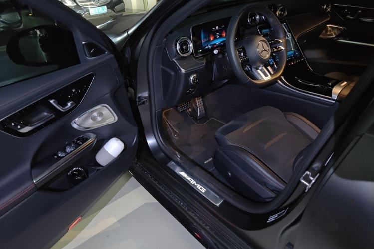 Used Mercedes-Benz C-Class AMG 2024 Facelift AMG C 43 4MATIC Driver Seat