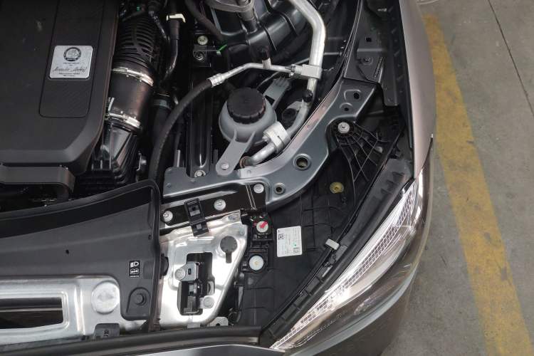 Used Mercedes-Benz C-Class AMG 2024 AMG C 43 4MATIC Special Edition Engine Bay Left