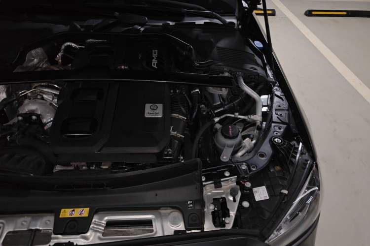 Used Mercedes-Benz C-Class AMG 2024 Facelift AMG C 43 4MATIC Engine Bay Left