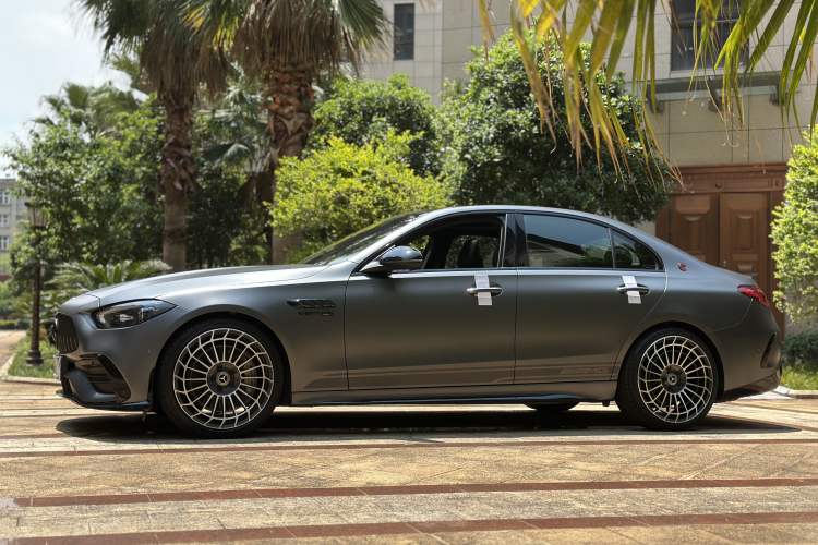 Used Mercedes-Benz C-Class AMG 2024 AMG C 43 4MATIC Special Edition Exterior 6
