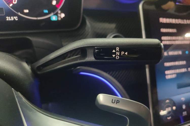 Used Mercedes-Benz C-Class AMG 2024 AMG C 43 4MATIC Gear Lever