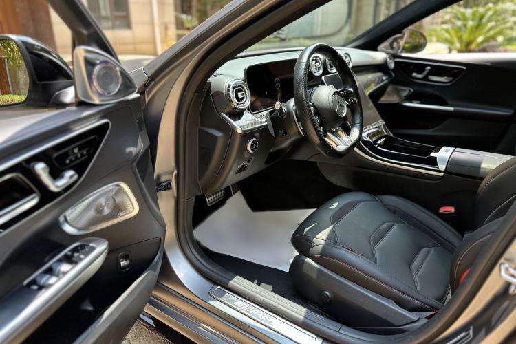 Used Mercedes-Benz C-Class AMG 2024 AMG C 43 4MATIC Special Edition Interior 2
