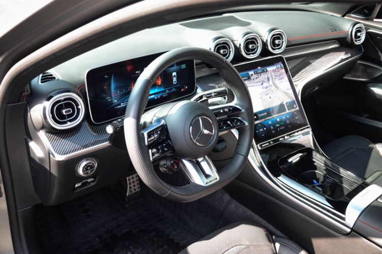 Used Mercedes-Benz C-Class AMG 2024 AMG C 43 4MATIC Interior 4