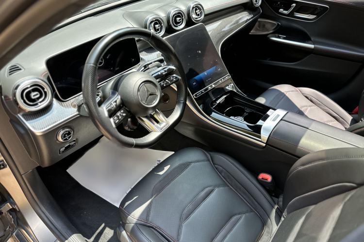 Used Mercedes-Benz C-Class AMG 2024 AMG C 43 4MATIC Special Edition Interior 4