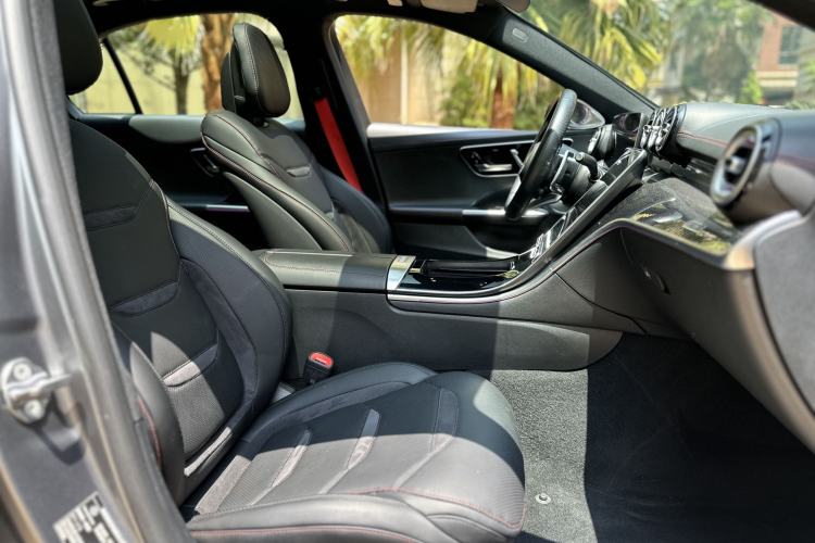 Used Mercedes-Benz C-Class AMG 2024 AMG C 43 4MATIC Special Edition Interior 6