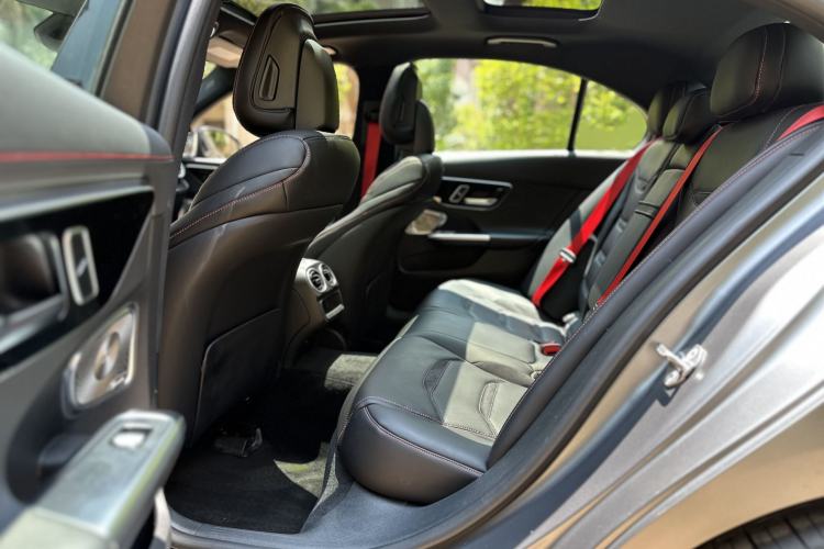Used Mercedes-Benz C-Class AMG 2024 AMG C 43 4MATIC Special Edition Interior 8