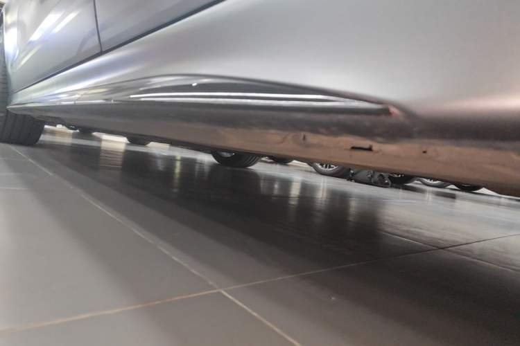 Used Mercedes-Benz C-Class AMG 2024 AMG C 43 4MATIC Special Edition Left Side Sill