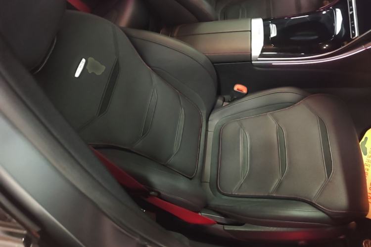 Used Mercedes-Benz C-Class AMG 2024 AMG C 43 4MATIC Special Edition Right Front Seat