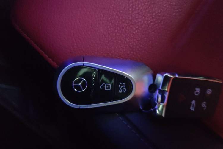 Used Mercedes-Benz C-Class AMG 2024 AMG C 43 4MATIC Vehicle Key