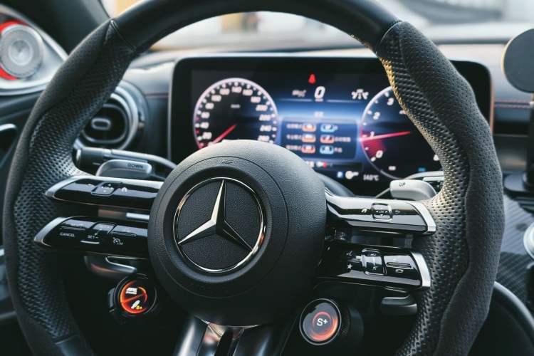 Used Mercedes-Benz C-Class AMG 2024 AMG C 43 4MATIC Special Edition Interior 4