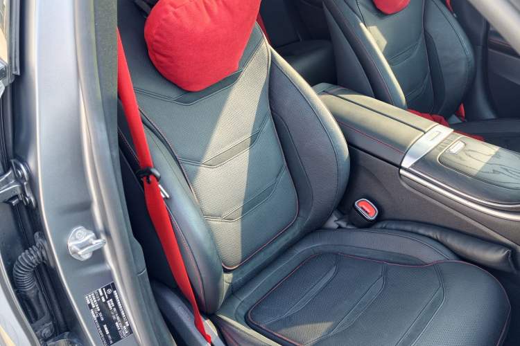 Used Mercedes-Benz C-Class AMG 2024 AMG C 43 4MATIC Special Edition Right Front Seat