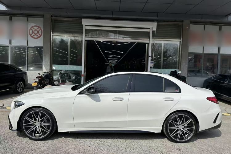 Used Mercedes-Benz C-Class AMG 2024 AMG C 43 4MATIC Exterior 3