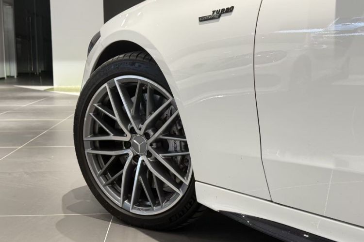 Used Mercedes-Benz C-Class AMG 2024 AMG C 43 4MATIC Exterior 3