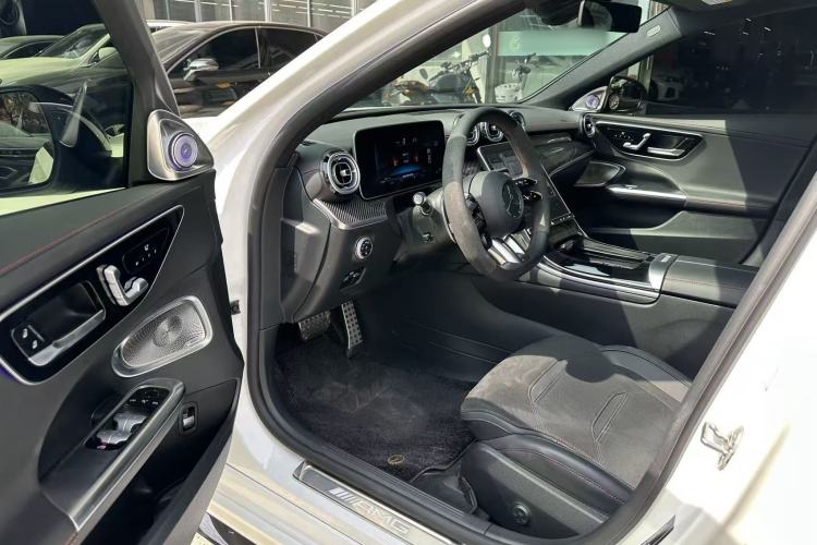 Used Mercedes-Benz C-Class AMG 2024 AMG C 43 4MATIC Interior 1