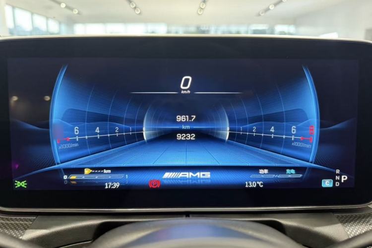 Used Mercedes-Benz C-Class AMG 2024 AMG C 43 4MATIC Interior 10
