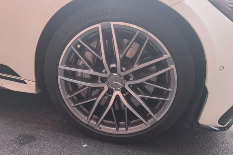 Used Mercedes-Benz C-Class AMG 2024 AMG C 43 4MATIC Right Front Wheel Hub