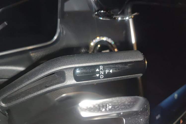 Used Mercedes-Benz C-Class AMG 2026 AMG C 43 4MATIC Gear Lever