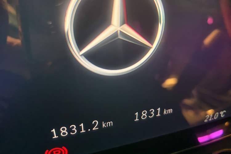 Used Mercedes-Benz C-Class AMG 2026 AMG C 43 4MATIC Odometer Close Up