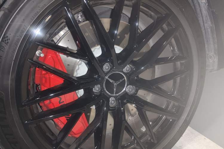 Used Mercedes-Benz C-Class AMG 2026 AMG C 43 4MATIC Right Front Wheel Hub