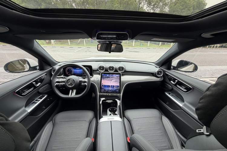 Used Mercedes-Benz C-Class New Energy 2025 C 350 eL Interior 4